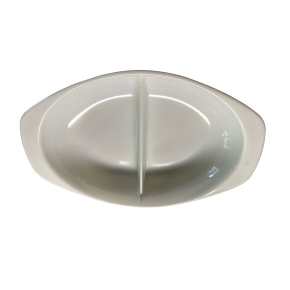 Vintage Pyrex White Milk Glass Divided Dish – 1.5 Qt Oval Mid-Century Casserole - Picture 2 of 7